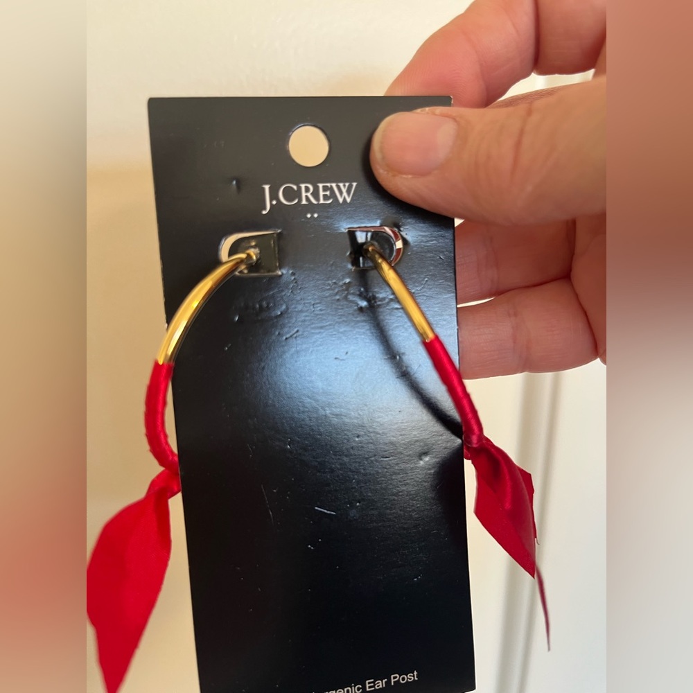 J Crew red ribbon gold hoop earrings